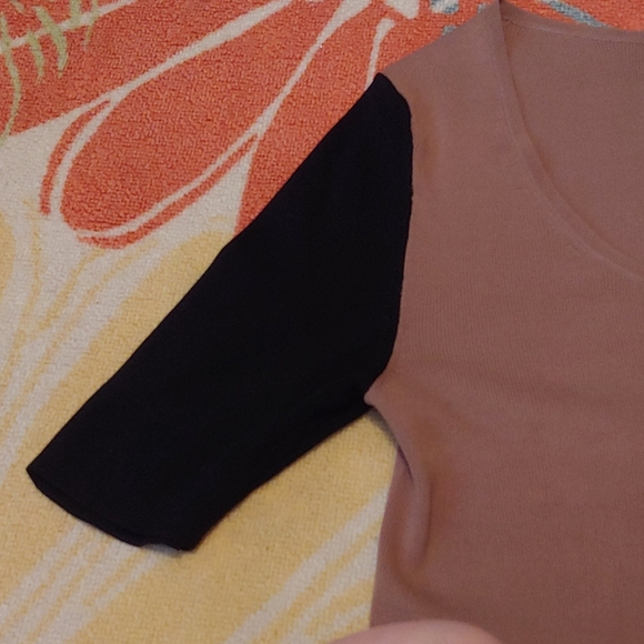 2 for $7: Ann Taylor Brown & Black Knit Top, Small - Picture 5 of 8